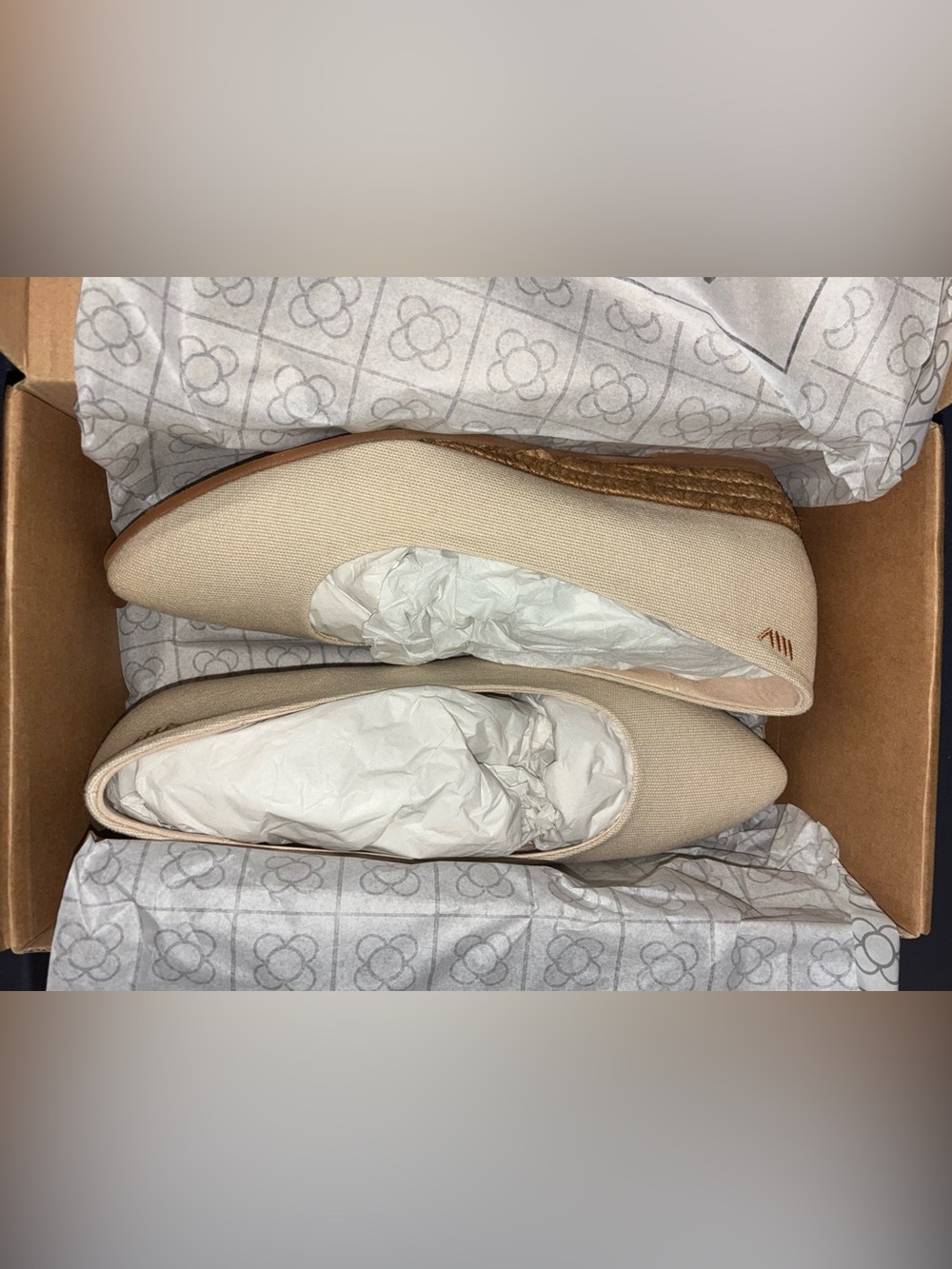 NEW Viscata Rubina Espadrille Flats in Beige Canvas For Women's Size 7